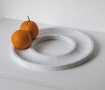 ring tray - carrara marble - tray with oranges ring tray - carrara marble - tray with oranges