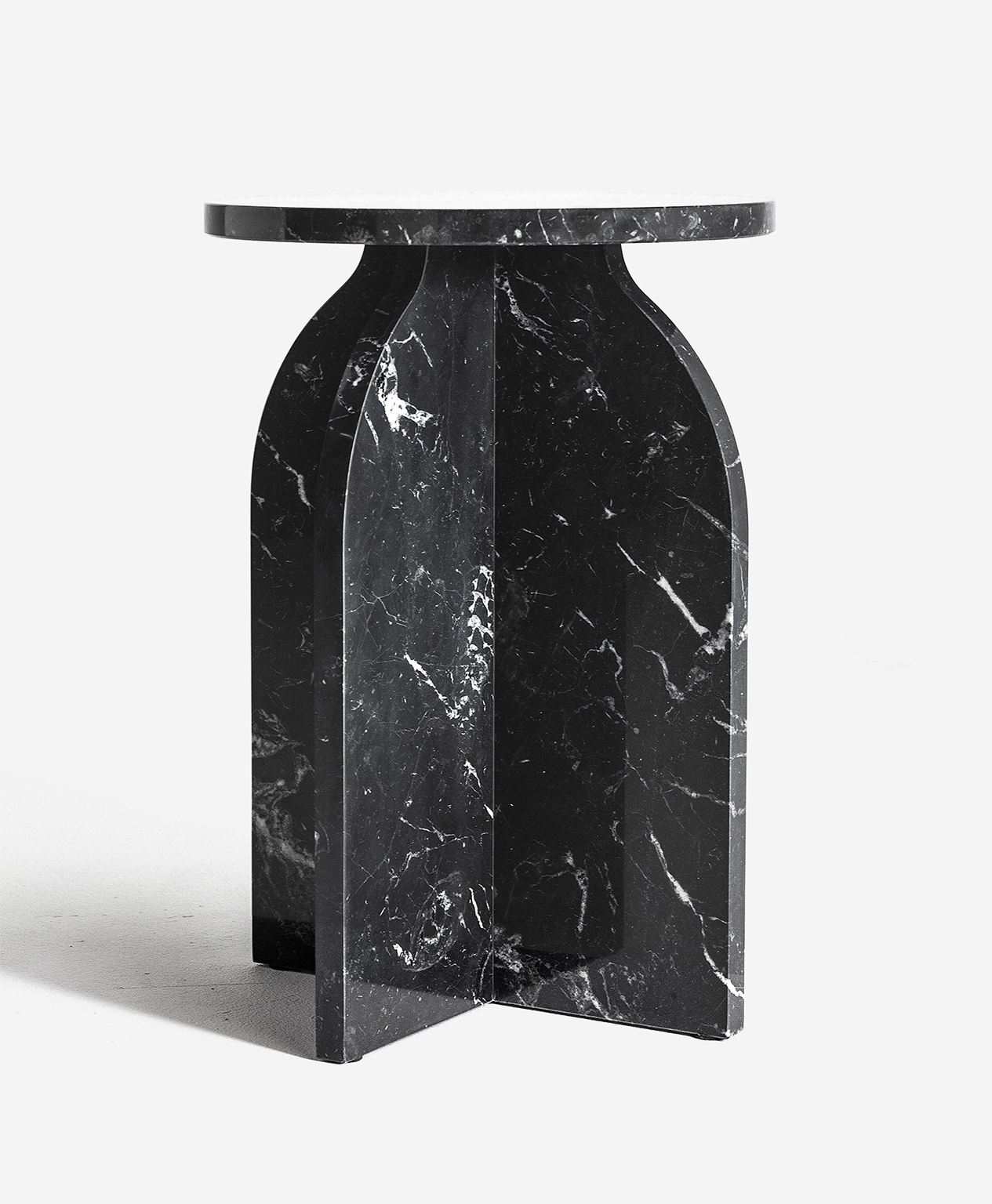 PLUS marquina